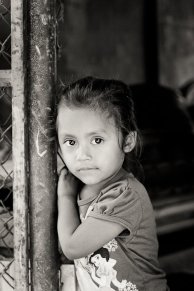 little girl from El sal